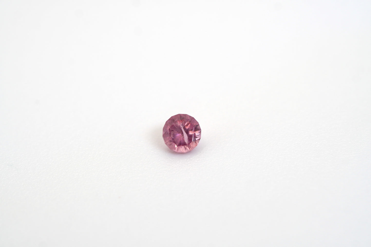 Pink Spinel Round Cut 0.93 carats