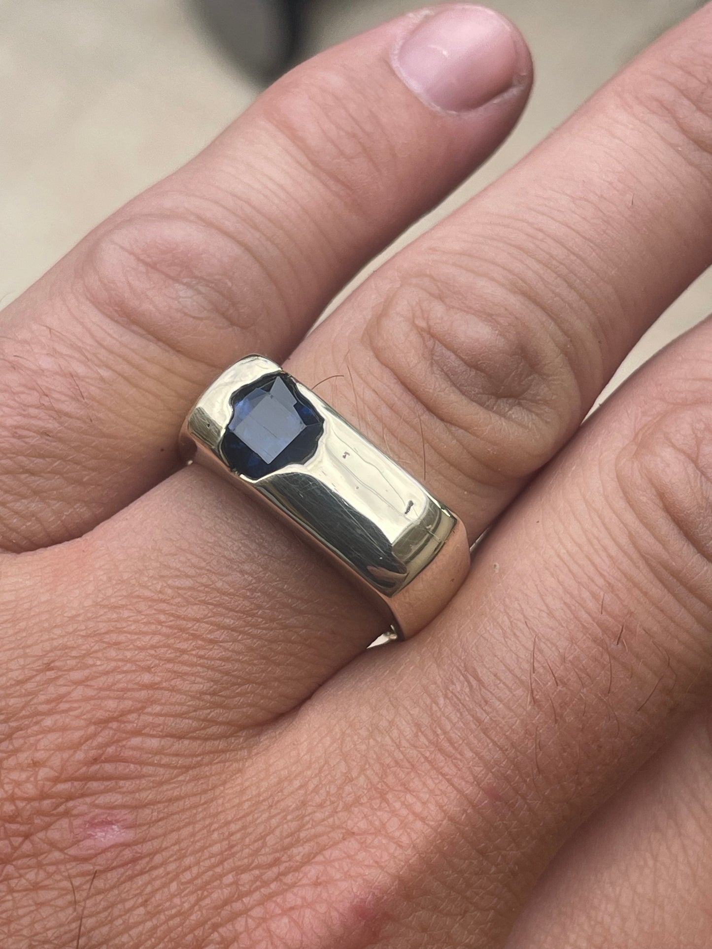 Mens Signet Ring 2ct Sapphire