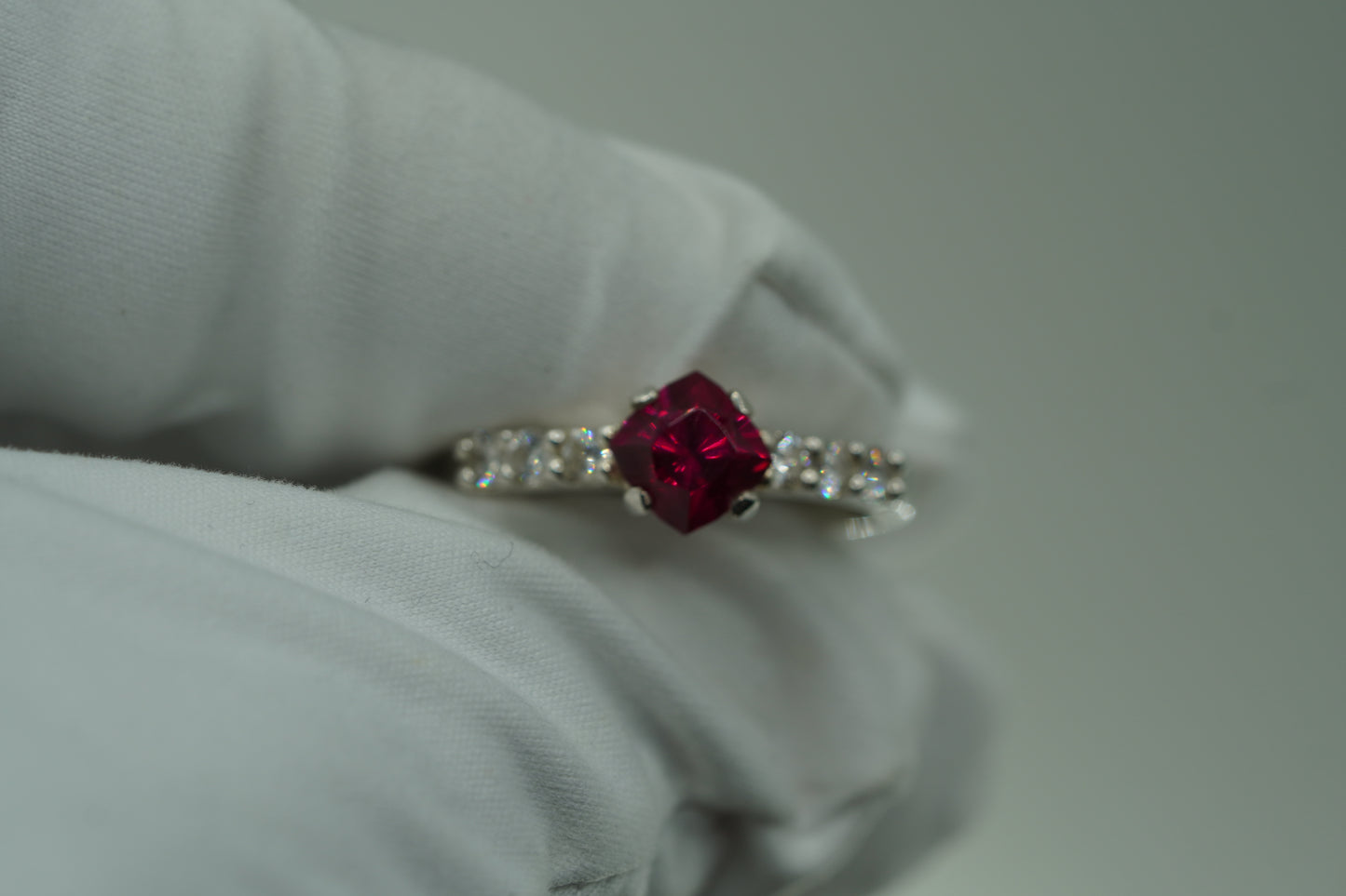 Ruby Ring 6mm